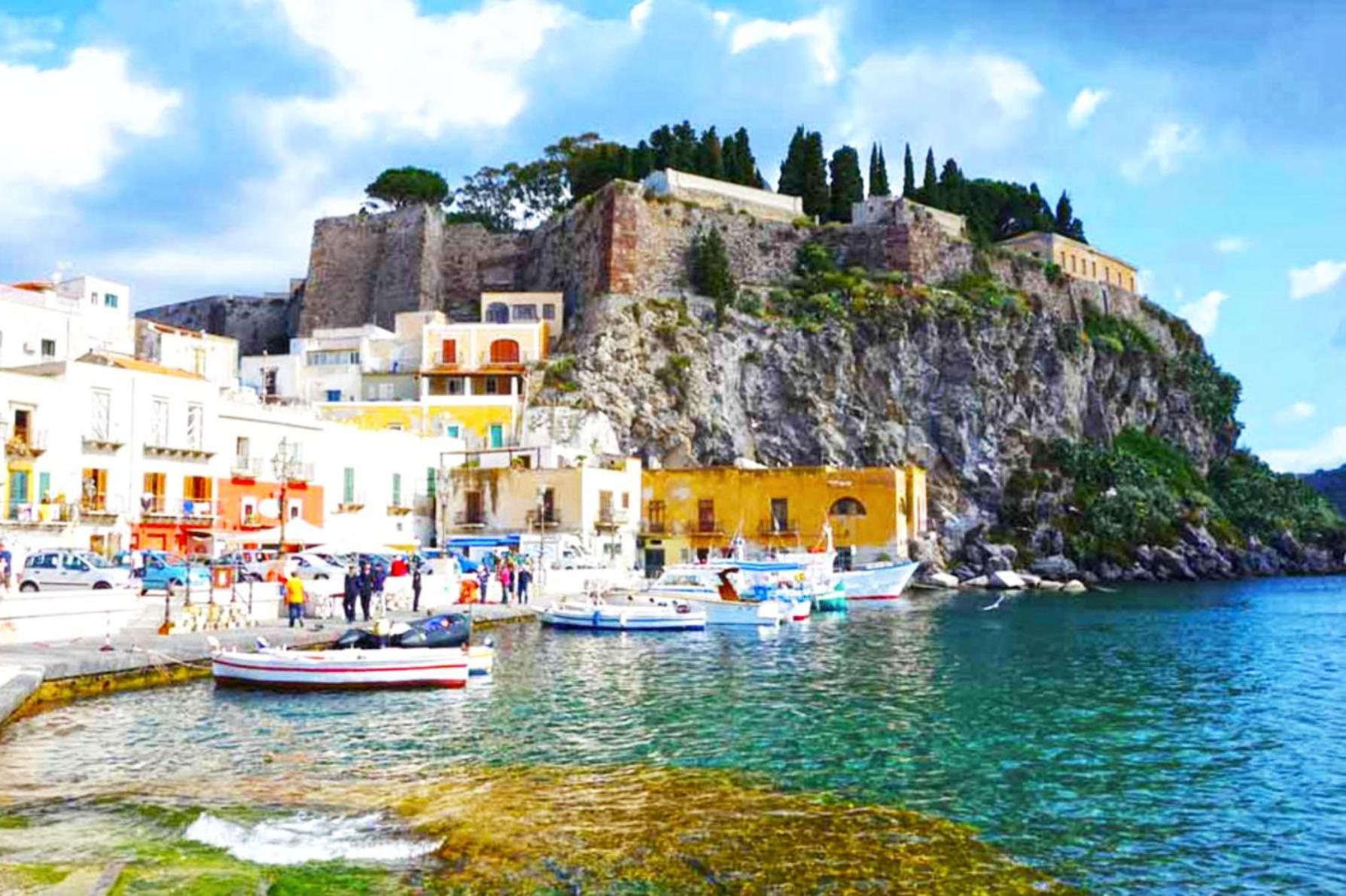 Da Federica Casa Vacanze Baia Porto Delle Genti Đảo Lipari Ngoại thất bức ảnh